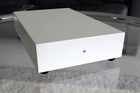 Schumann-Frequenz-Generator 7,83 Hertz in weiß (RAL 9010)